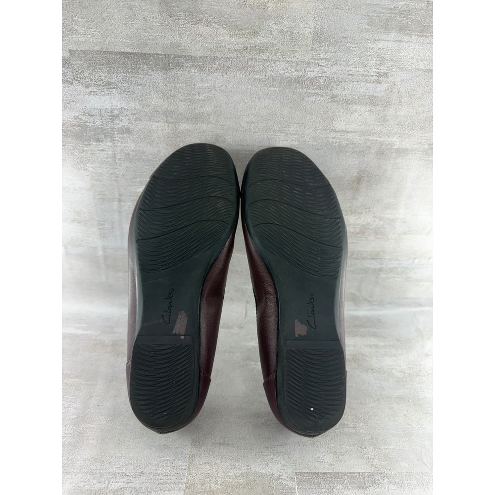 Clarks Collection Burgundy Leather Cushion Soft Ballet Flats Shoes Sz 6.5M - Picture 10 of 11